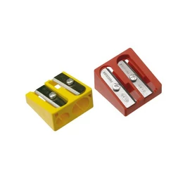 Hegyező 2 lyukú KUM műanyag